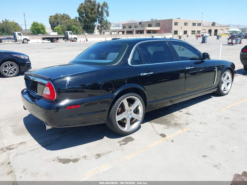 2008 Jaguar Xj series VIN SAJWA82C28TH26096 IAAI salvage auction — LEFT FRONT, Salvage (California), sold $1,450 on 2026-07-12 (photo 4)