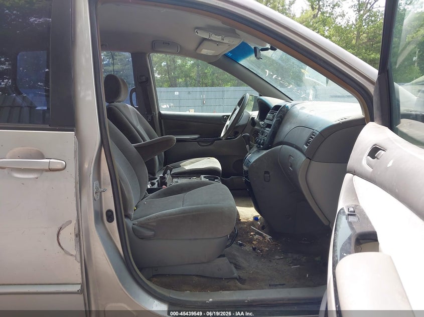 2005 Toyota Sienna VIN 5TDZA23C35S347235 IAAI salvage auction — SIDE, Clear (New Jersey), sold $625 on 2026-07-15 (photo 5)