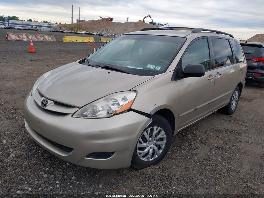 2008 Toyota Sienna VIN 5TDZK23C98S173642 IAAI salvage auction — NORMAL WEAR, Clear (New York), sold $725 on 2026-07-14 (photo 2)