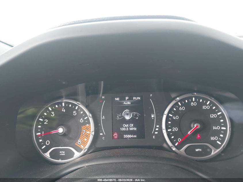 2020 Jeep Renegade VIN ZACNJBA17LPK96376 IAAI salvage auction — SIDE, Salvage Title, sold $3,650 on 2026-08-05 (photo 7)