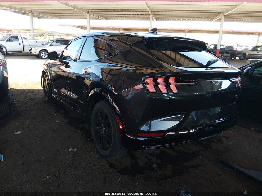 2022 Ford Mustang mach-e VIN 3FMTK2R78NMA26820 IAAI salvage auction — RIGHT FRONT, Wait Title, sold $10,300 on 2026-08-27 (photo 3)