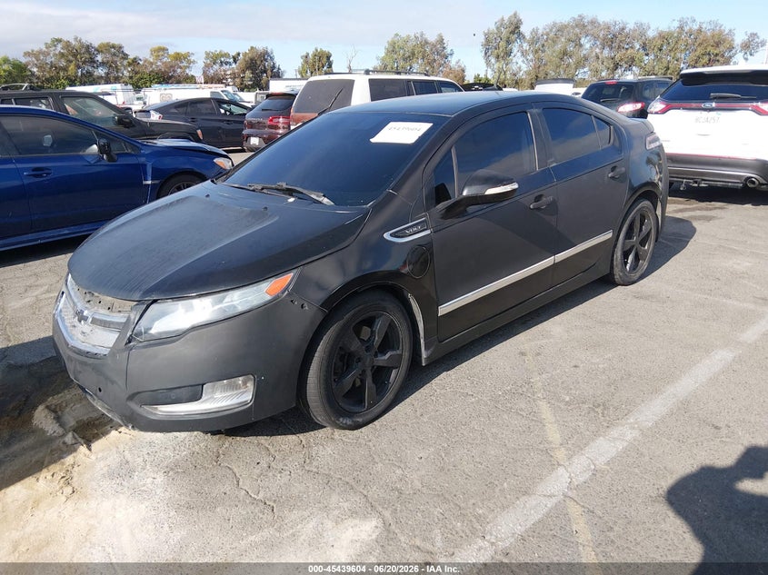 2014 Chevrolet Volt VIN 1G1RE6E40EU173498 IAAI salvage auction — NORMAL WEAR, Salvage Title - Dealer (California), sold $400 on 2026-07-09 (photo 2)