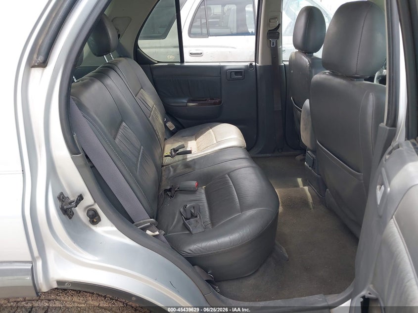 2000 Honda Passport VIN 4S6DM58W4Y4407628 IAAI salvage auction — NORMAL WEAR, Restored (Arizona), sold $250 on 2026-07-09 (photo 8)