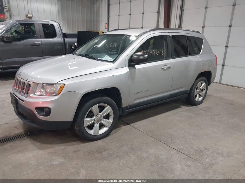 2011 Jeep Compass VIN 1J4NF1FB6BD276191 IAAI salvage auction — NORMAL WEAR, Clear (North Dakota), sold $875 on 2026-07-09 (photo 2)