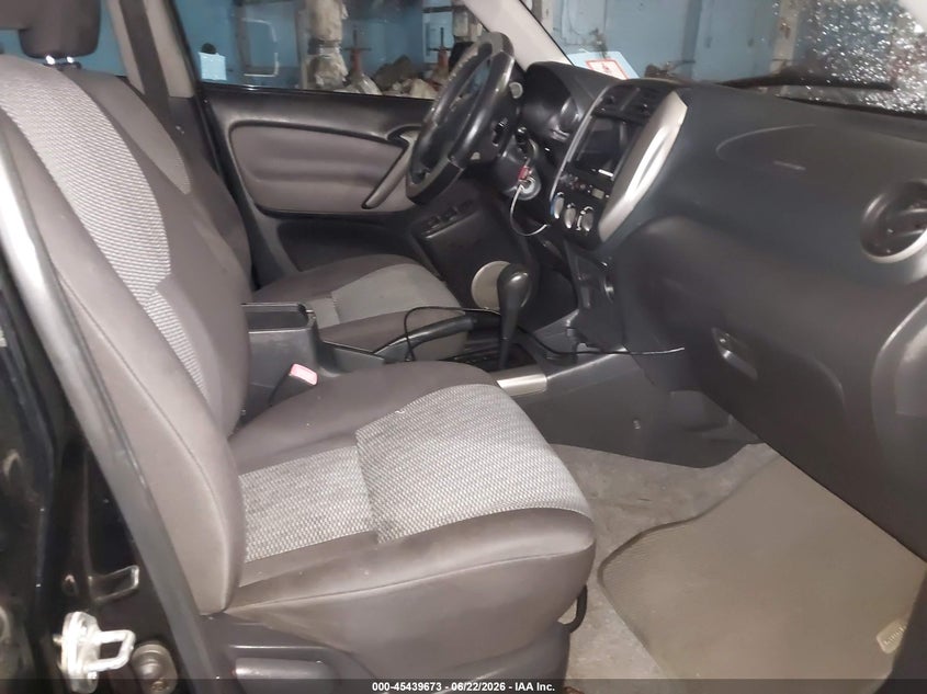 2004 Toyota Rav4 VIN JTEGD20V540024421 IAAI salvage auction — NORMAL WEAR, Clear (New Jersey), sold $900 on 2026-07-13 (photo 5)