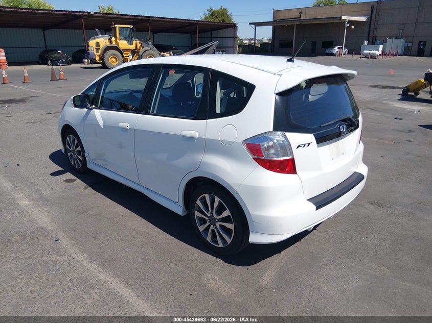 2013 Honda Fit VIN JHMGE8H56DC006628 IAAI salvage auction — RIGHT SIDE, Salvage (California), sold $2,800 on 2026-07-15 (photo 3)