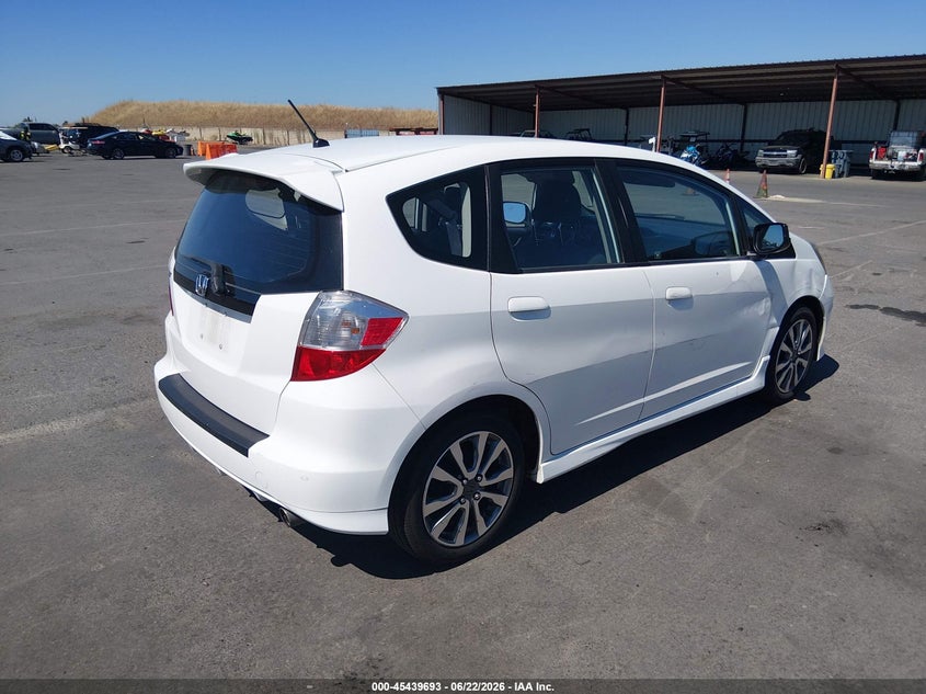 2013 Honda Fit VIN JHMGE8H56DC006628 IAAI salvage auction — RIGHT SIDE, Salvage (California), sold $2,800 on 2026-07-15 (photo 4)