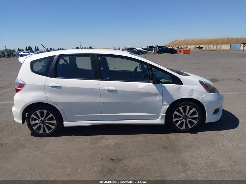 2013 Honda Fit VIN JHMGE8H56DC006628 IAAI salvage auction — RIGHT SIDE, Salvage (California), sold $2,800 on 2026-07-15 (photo 6)