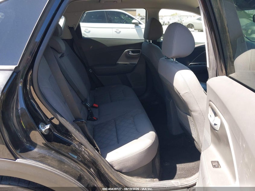 2018 Kia Niro VIN KNDCB3LC6J5156725 IAAI salvage auction — RIGHT SIDE, Salvage (California), sold $2,575 on 2026-07-16 (photo 8)