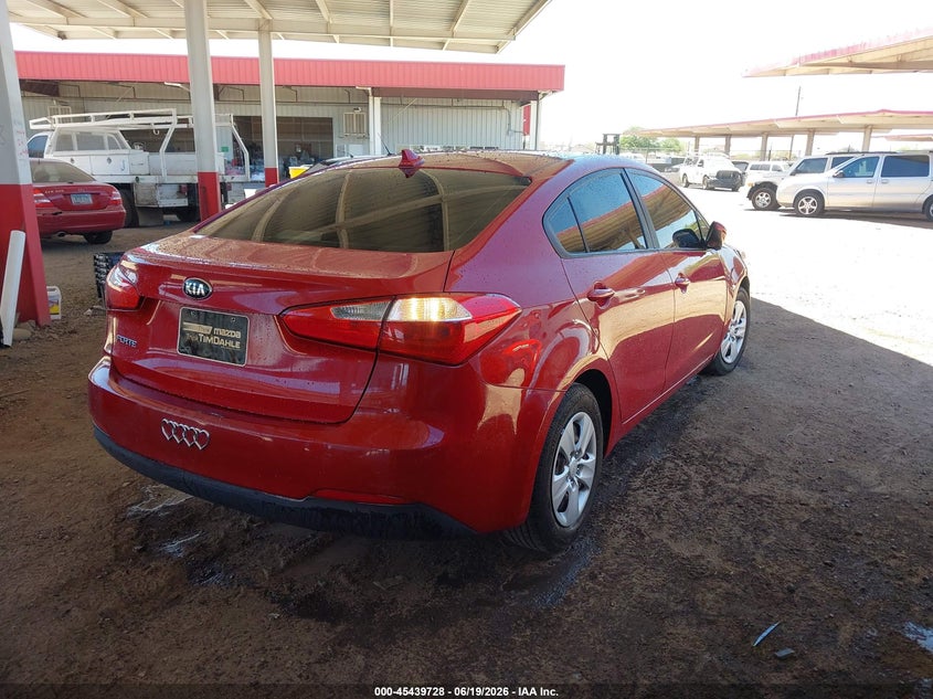 2016 Kia Forte VIN KNAFK4A6XG5559614 IAAI salvage auction — NORMAL WEAR, Restored (Arizona), sold $1,425 on 2026-07-07 (photo 4)