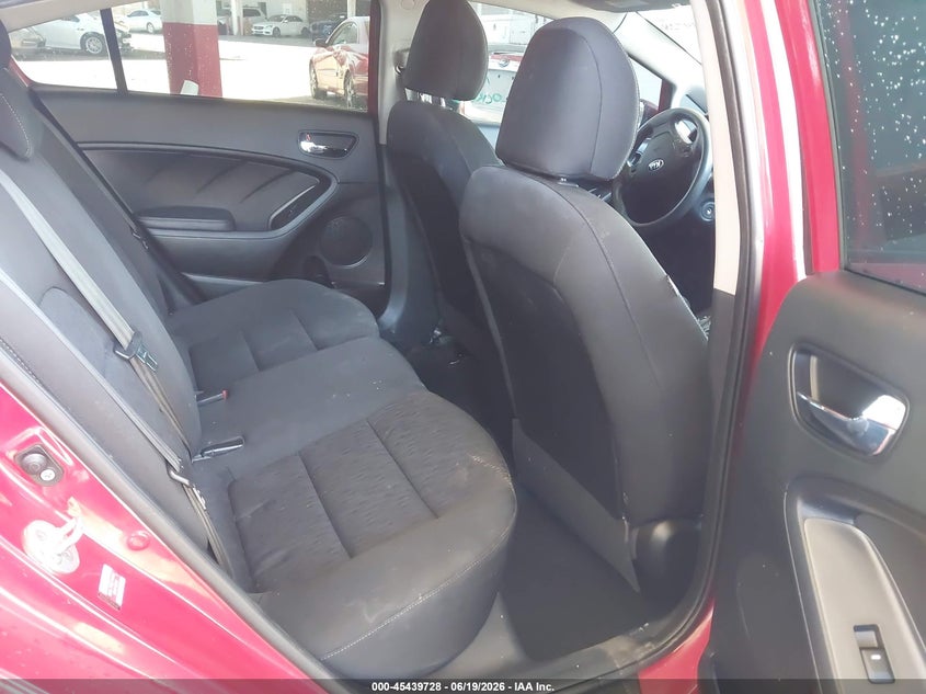 2016 Kia Forte VIN KNAFK4A6XG5559614 IAAI salvage auction — NORMAL WEAR, Restored (Arizona), sold $1,425 on 2026-07-07 (photo 8)