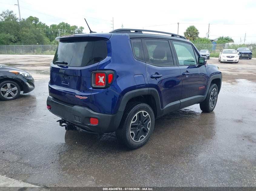2017 Jeep Renegade VIN ZACCJBCBXHPE50201 IAAI salvage auction — NORMAL WEAR, Clear (Florida), sold $2,950 on 2026-08-05 (photo 4)