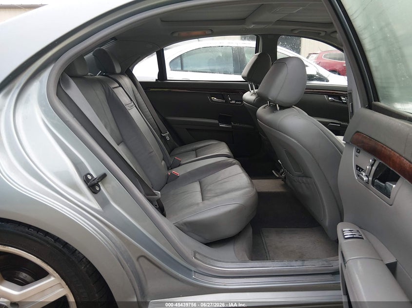 2007 Mercedes-benz S class VIN WDDNG71X37A084976 IAAI salvage auction — NORMAL WEAR, Clear (Alabama), sold $575 on 2026-07-27 (photo 8)