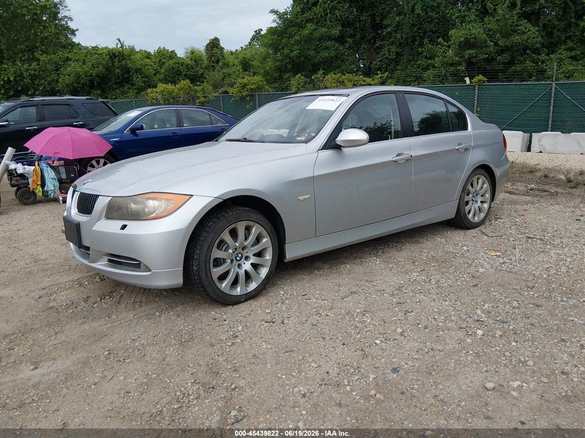 2007 BMW 3er VIN WBAVD53587A007424 IAAI salvage auction — NORMAL WEAR, Clear (Maryland), sold $850 on 2026-07-16 (photo 2)