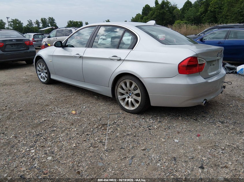 2007 BMW 3er VIN WBAVD53587A007424 IAAI salvage auction — NORMAL WEAR, Clear (Maryland), sold $850 on 2026-07-16 (photo 3)