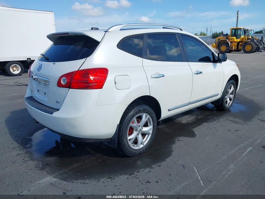 2011 Nissan Rogue VIN JN8AS5MT7BW180811 IAAI salvage auction — NORMAL WEAR, Clear (Florida), sold $25 on 2026-07-29 (photo 4)