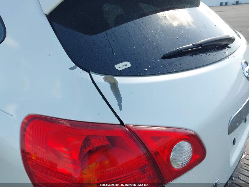 2011 Nissan Rogue VIN JN8AS5MT7BW180811 IAAI salvage auction — NORMAL WEAR, Clear (Florida), sold $25 on 2026-07-29 (photo 6)