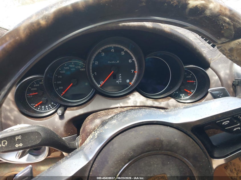 2017 Porsche Cayenne VIN WP1AC2A23HLA97257 IAAI salvage auction — BIO HAZARD, Salvage Title, sold $2,550 on 2026-07-23 (photo 7)