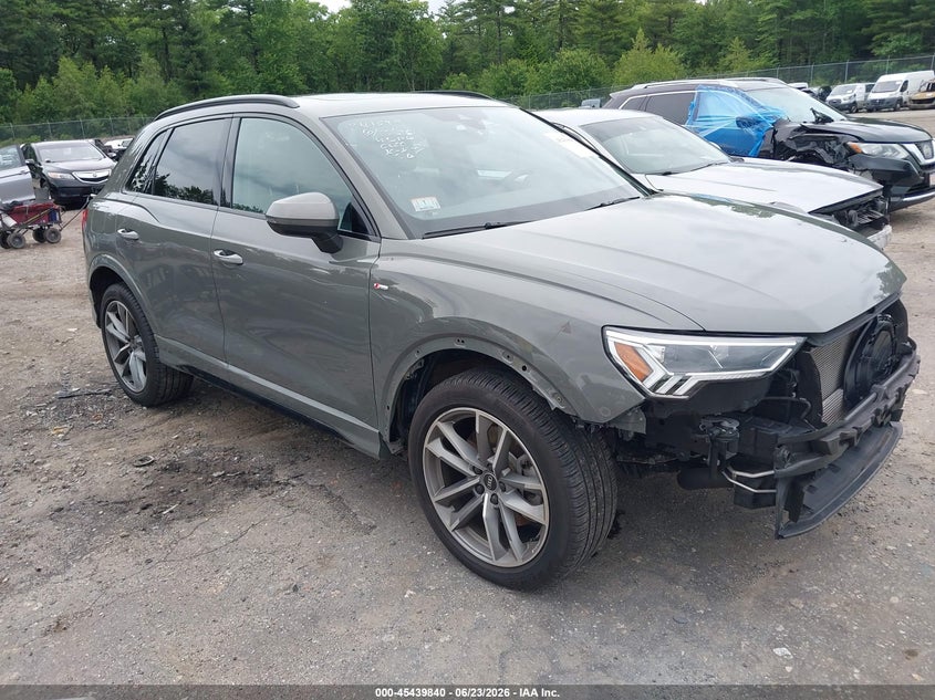2025 Audi Q3 VIN WA1DECF36S1019150 — IAAI salvage auction photo