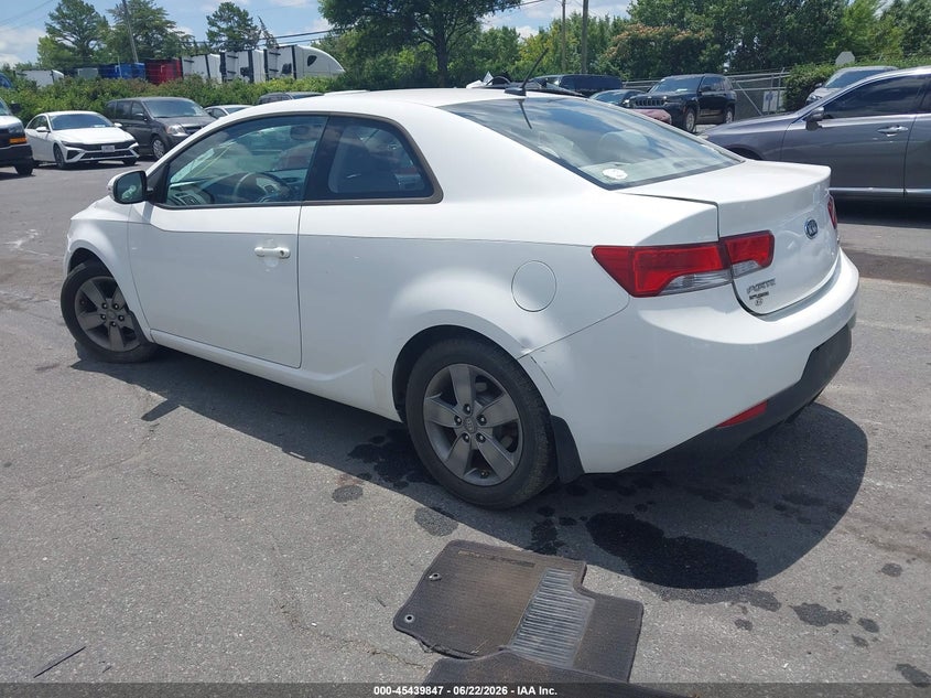 2010 Kia Forte VIN KNAFU6A27A5197395 IAAI salvage auction — FRONT & REAR, Salvage (North Carolina), sold $25 on 2026-07-29 (photo 3)