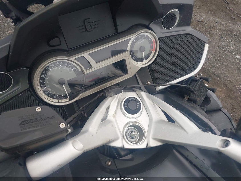 2016 BMW K 1600 VIN WB1061100GZX83228 IAAI salvage auction — LEFT SIDE, Salvage - Greater Than 75% (Maryland), sold $550 on 2026-07-28 (photo 7)