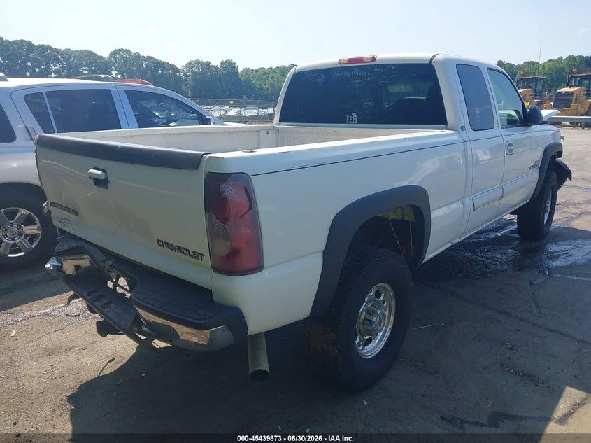 2003 Chevrolet Silverado 2500 VIN 1GCHC29193E124034 IAAI salvage auction — FRONT END, Salvage (Idaho), sold $2,100 on 2026-07-09 (photo 4)
