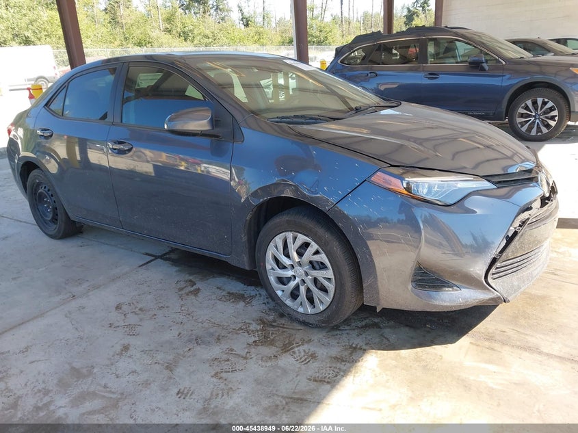 2018 Toyota Corolla VIN 5YFBURHE4JP833986 IAAI salvage auction — FRONT END, Salvage Title, sold $2,100 on 2026-07-31 (photo 1)
