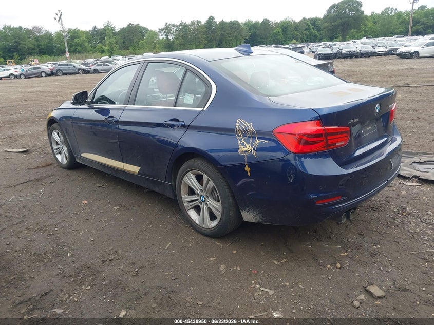 2018 BMW 3er VIN WBA8D9C55JA615333 IAAI salvage auction — SIDE, Salvage Title, sold $8,200 on 2026-08-04 (photo 3)