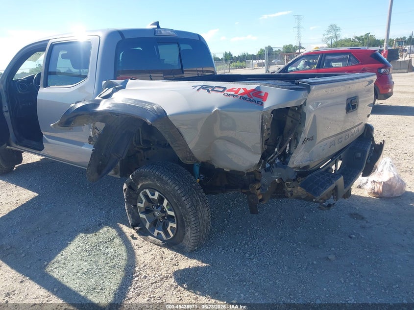 2020 Toyota Tacoma VIN 5TFCZ5AN5LX212933 IAAI salvage auction — REAR END, Junk Bill Of Sale Mv2459 (Wisconsin), sold $10,600 on 2026-07-05 (photo 6)