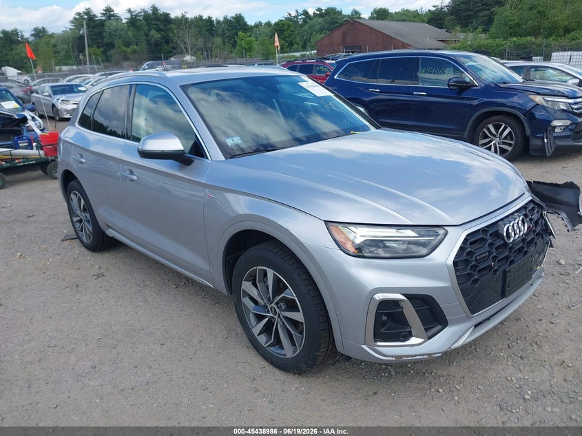 2022 Audi Q5 VIN WA1EAAFY0N2115385 IAAI salvage auction — FRONT END, Salvage (Massachusetts), sold $14,600 on 2026-07-24 (photo 1)