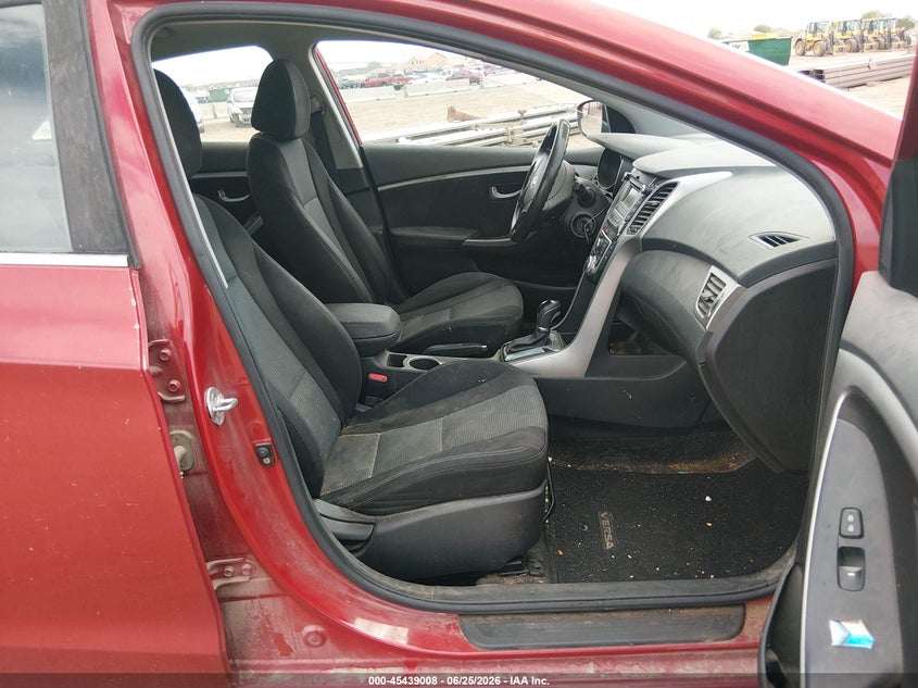 2017 Hyundai Elantra VIN KMHD35LH3HU356613 IAAI salvage auction — NORMAL WEAR, Clear-Dealer Only (Arizona), sold $2,150 on 2026-07-07 (photo 5)