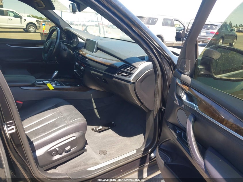 2017 BMW X5 VIN 5UXKR0C51H0V68113 IAAI salvage auction — NORMAL WEAR, Clear - Dealer Only (California), sold $6,800 on 2026-07-29 (photo 5)