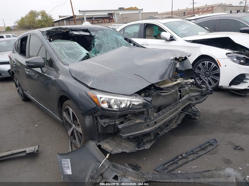 2018 Subaru Impreza VIN 4S3GTAM69J3727826 IAAI salvage auction — FRONT END, Salvage Title, sold $525 on 2026-08-01 (photo 1)