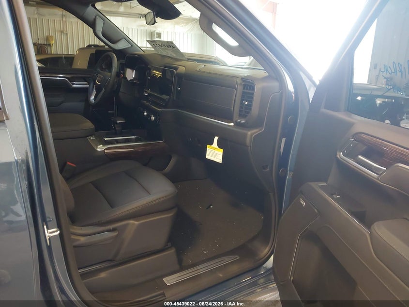 2026 Gmc SIERRA VIN 1GTUUCED0TZ342440 IAAI salvage auction — FRONT END, Salvage Title, sold $24,000 on 2026-08-18 (photo 5)