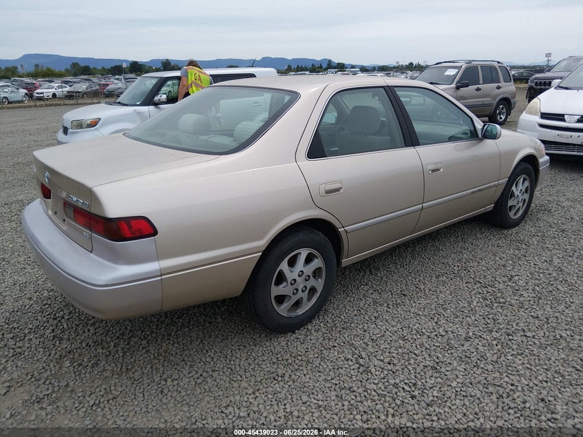 1999 Toyota Camry VIN JT2BF22K7X0231367 IAAI salvage auction — NORMAL WEAR, Clear - Public Restricted (Oregon), sold $1,900 on 2026-07-06 (photo 4)
