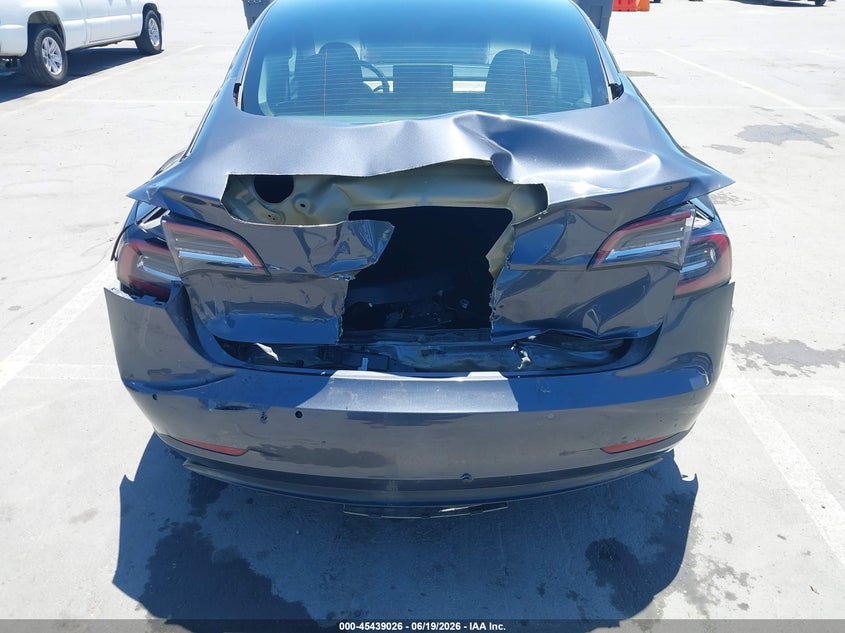 2022 Tesla Model 3 VIN 5YJ3E1EA9NF295145 IAAI salvage auction — REAR END, Salvage Title, sold $5,600 on 2026-07-20 (photo 6)