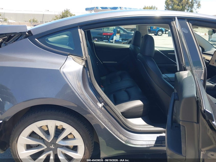 2022 Tesla Model 3 VIN 5YJ3E1EA9NF295145 IAAI salvage auction — REAR END, Salvage Title, sold $5,600 on 2026-07-20 (photo 8)
