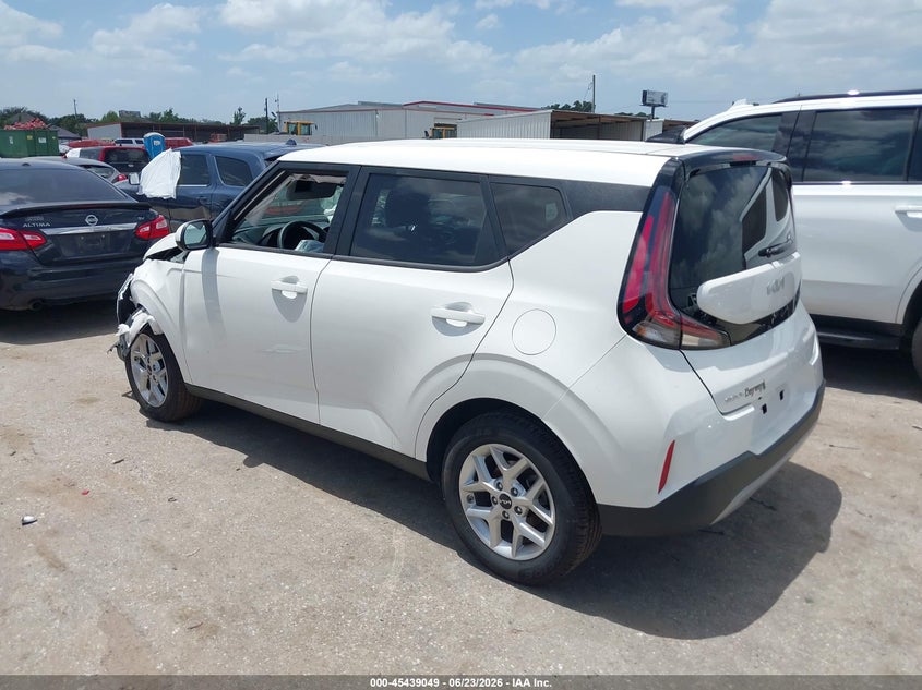 2025 Kia Soul VIN KNDJ23AU1S7931909 IAAI salvage auction — LEFT FRONT, Salvage (Texas), sold $4,350 on 2026-08-02 (photo 3)