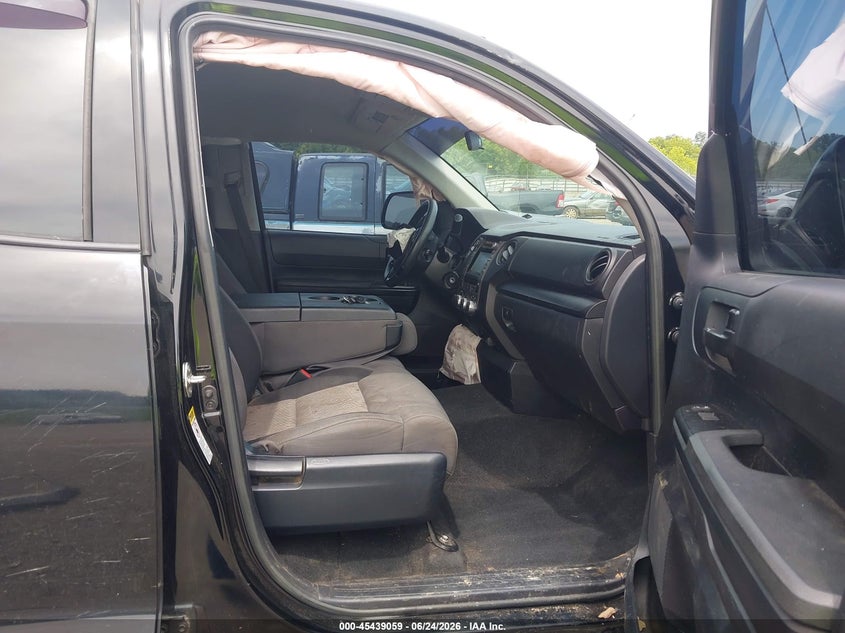 2017 Toyota Tundra VIN 5TFUM5F14HX071286 IAAI salvage auction — LEFT FRONT, Salvage (Tennessee), sold $3,600 on 2026-07-08 (photo 5)
