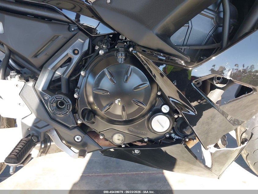 2017 Kawasaki Ninja VIN JKAEXEJ18HDA00187 IAAI salvage auction — RIGHT SIDE, Bill Of Sale (Washington), sold $750 on 2026-07-22 (photo 8)