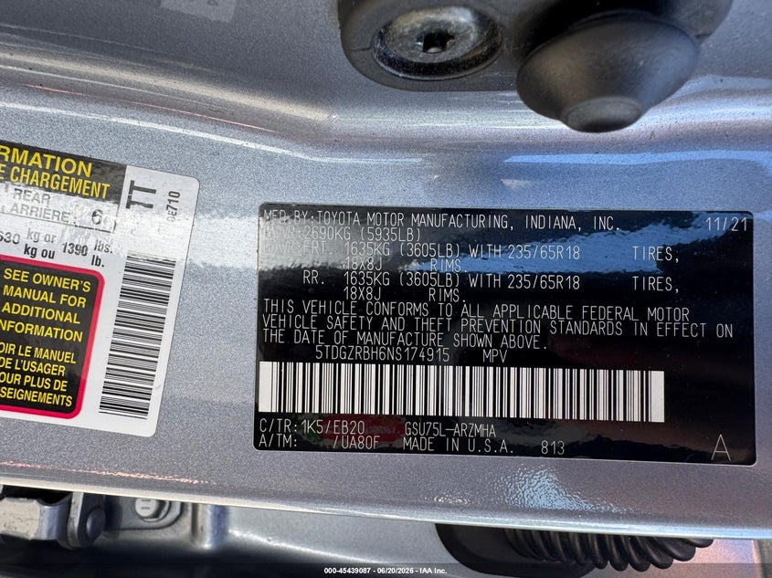 2022 Toyota Highlander VIN 5TDGZRBH6NS174915 IAAI salvage auction — UNKNOWN, Clear (New York), sold $17,775 on 2026-07-08 (photo 9)