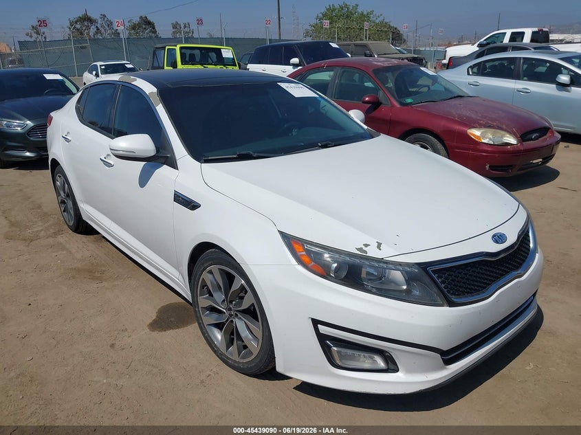 2015 Kia Optima VIN 5XXGR4A69FG387721 IAAI salvage auction — LEFT FRONT, Salvage Title, sold $1,100 on 2026-07-29 (photo 1)