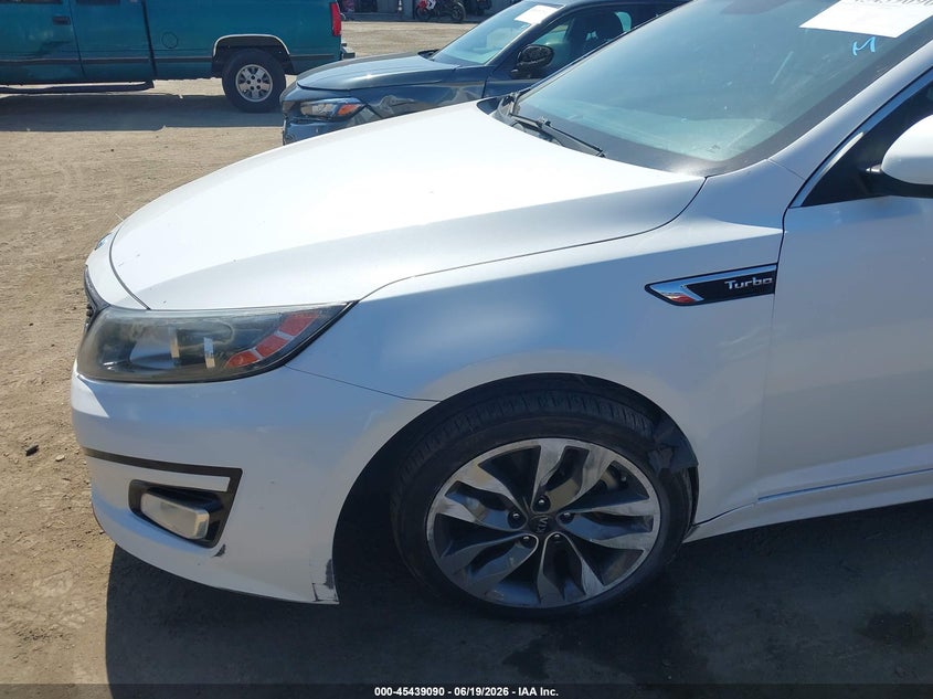 2015 Kia Optima VIN 5XXGR4A69FG387721 IAAI salvage auction — LEFT FRONT, Salvage Title, sold $1,100 on 2026-07-29 (photo 6)