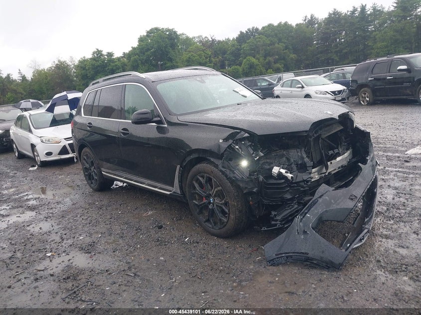 2021 BMW X7 VIN 5UXCW2C07M9F32352 IAAI salvage auction — FRONT END, Mv-907A (New York), sold $15,100 on 2026-07-28 (photo 1)