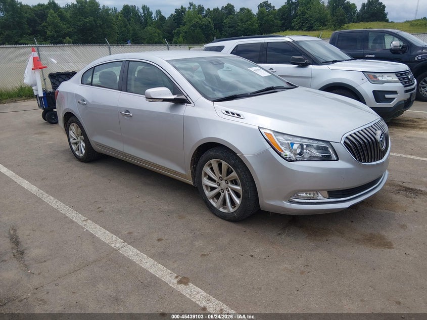 2015 Buick Lacrosse VIN 1G4GB5G32FF305927 IAAI salvage auction — LEFT FRONT, Salvage (Mississippi), sold $1,200 on 2026-07-30 (photo 1)