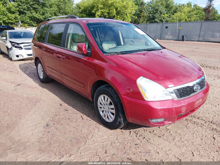 2011 Kia SEDONA VIN KNDMG4C75B6363374 IAAI salvage auction — NORMAL WEAR, Clear-Endorsement (Wisconsin), sold $250 on 2026-07-15 (photo 1)