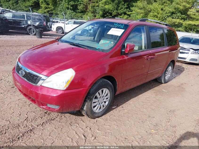 2011 Kia SEDONA VIN KNDMG4C75B6363374 IAAI salvage auction — NORMAL WEAR, Clear-Endorsement (Wisconsin), sold $250 on 2026-07-15 (photo 2)