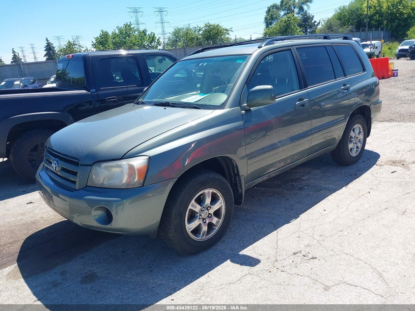 2005 Toyota Highlander VIN JTEEP21A150092565 IAAI salvage auction — NORMAL WEAR, Clear (Illinois), sold $875 on 2026-07-27 (photo 2)