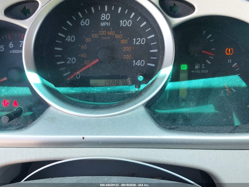 2005 Toyota Highlander VIN JTEEP21A150092565 IAAI salvage auction — NORMAL WEAR, Clear (Illinois), sold $875 on 2026-07-27 (photo 7)