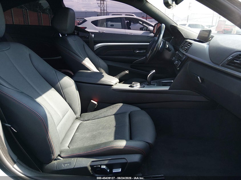 2020 BMW 4er VIN WBA4W3C05LFH25673 IAAI salvage auction — LEFT REAR, Salvage Title, sold $8,675 on 2026-08-17 (photo 5)